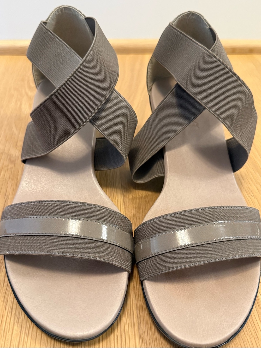 Nordstrom Taupe Crisscross Elastic Strap Sandals
